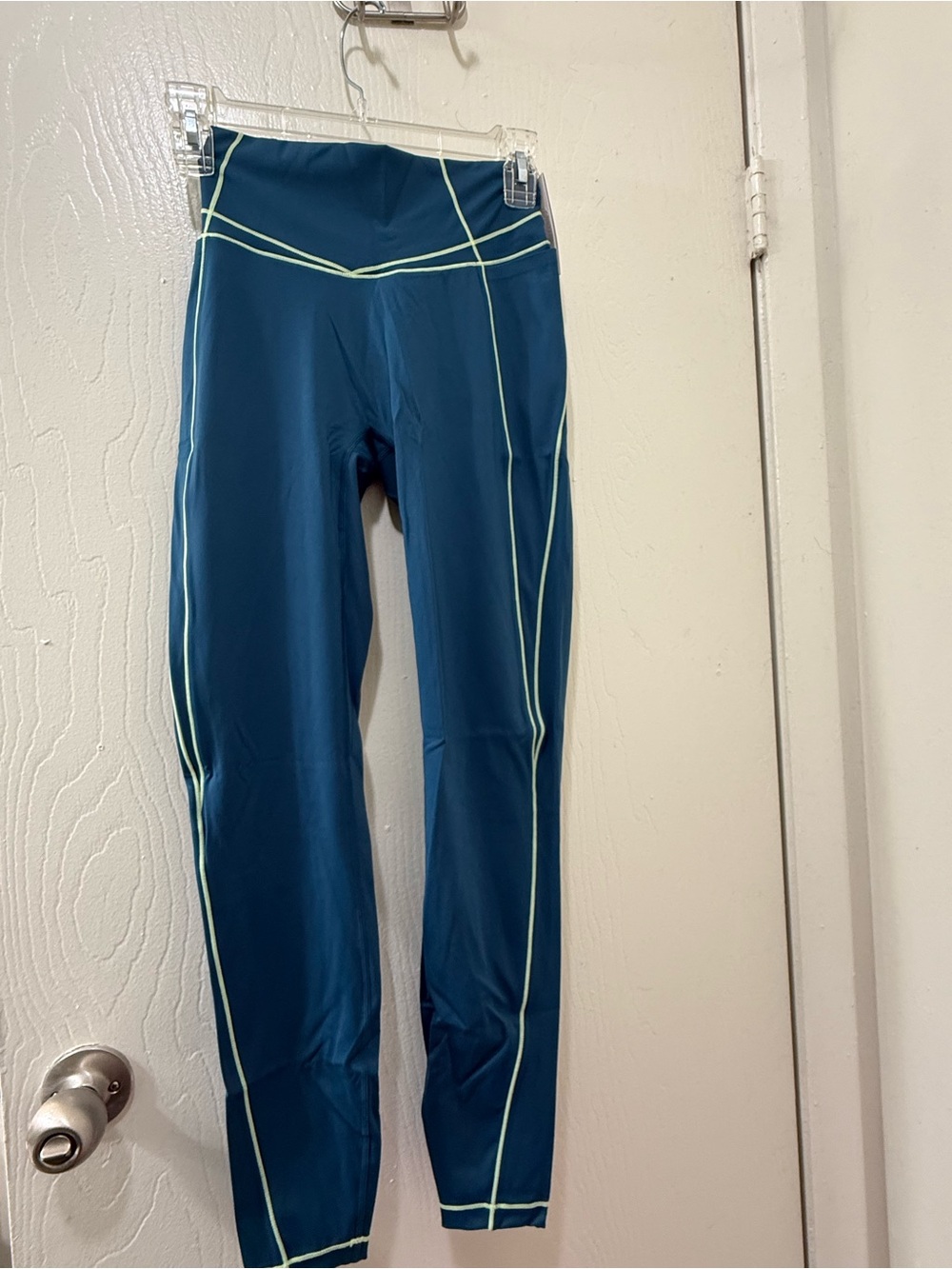 Buffbunny Teal Leggings with Mint Piping
